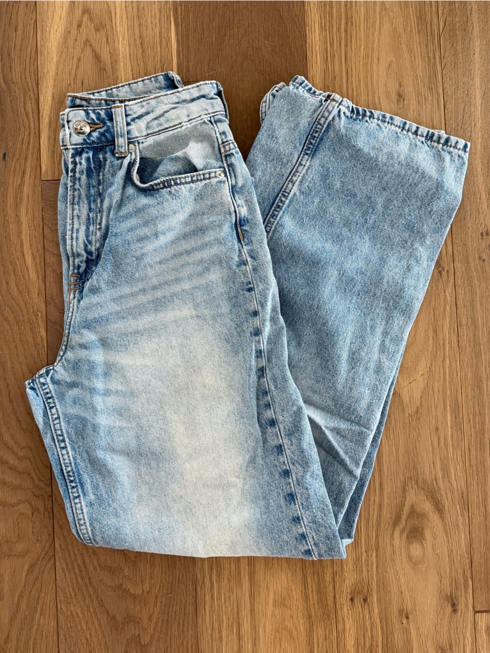 Divided Light Blue Wide-Leg High-Rise Jeans - Picture 2 of 5